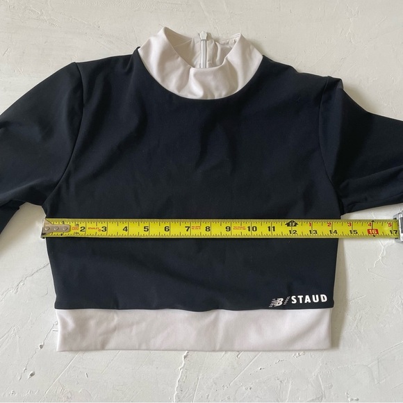 STAUD X NEW BALANCE Mock Neck Long Sleeve Crop Top Black and White Size S - Picture 7 of 8